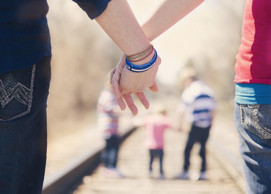 付き合っていなくても手をつなぐ男性の心理とは 公式 Pairs ペアーズ