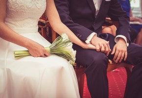 婚活に成功した女性と男性