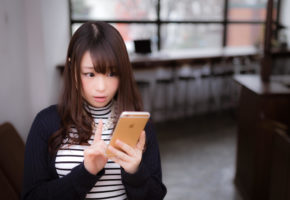 一目惚れして連絡先を交換
